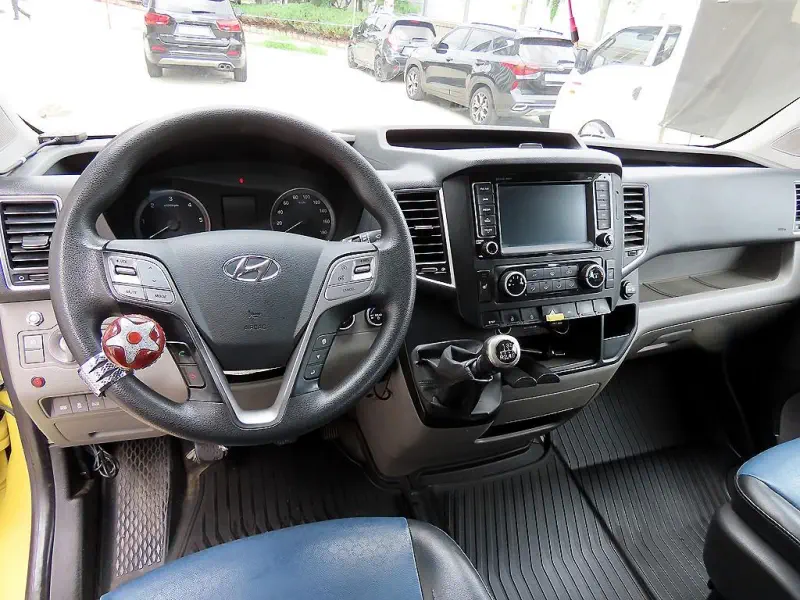 Hyundai H1