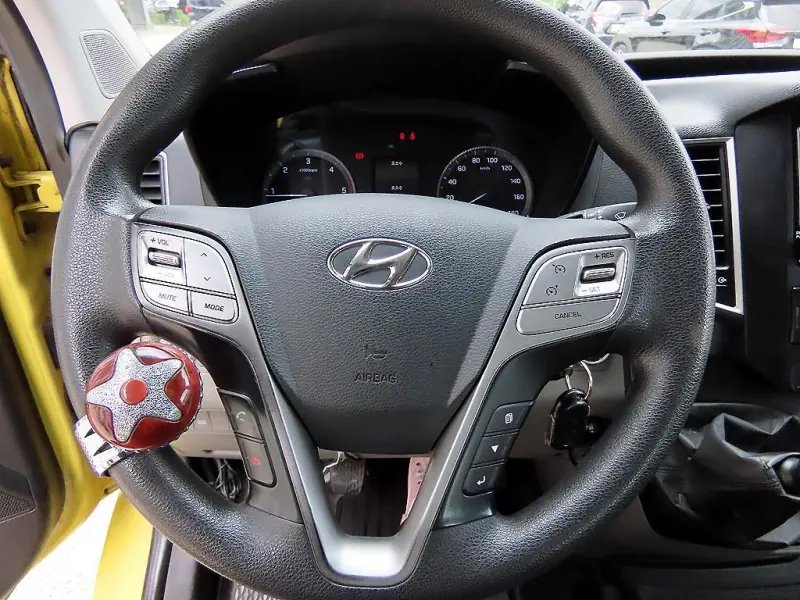 Hyundai H1