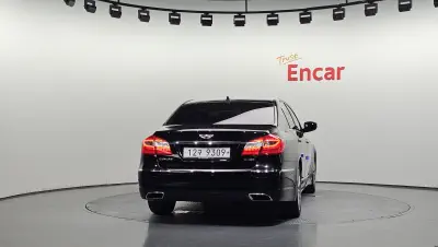 Hyundai Genesis