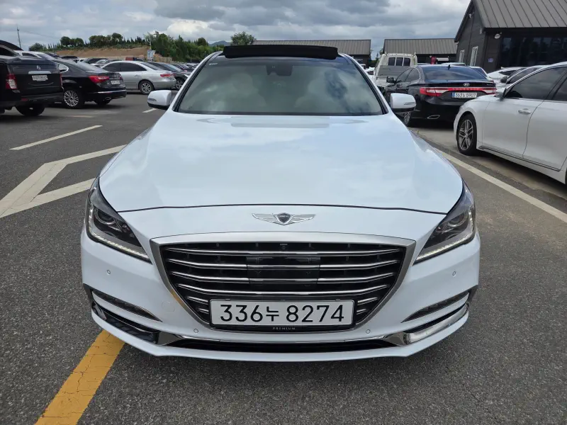 Hyundai Genesis
