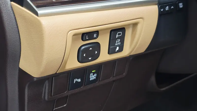 Lexus ES300h