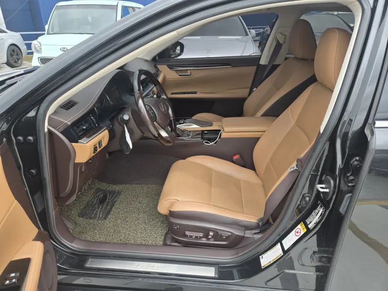 Lexus ES300h