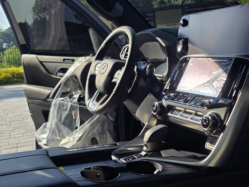Lexus LX570