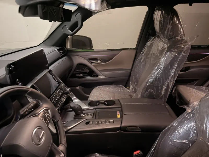 Lexus LX570