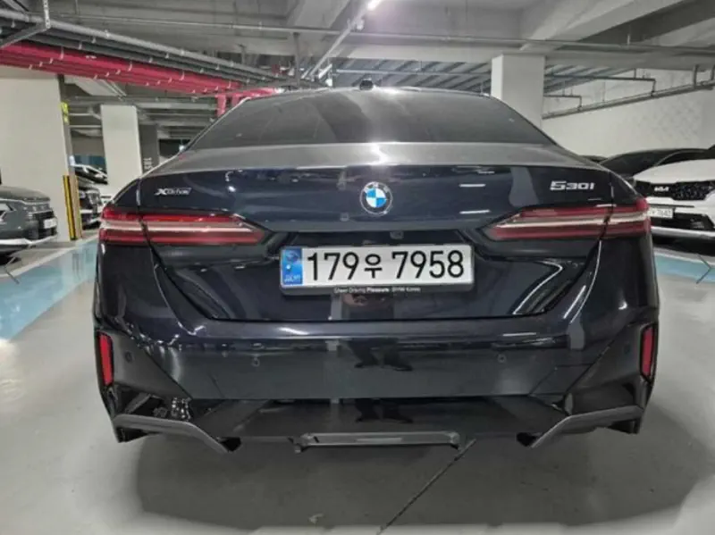 BMW 5-Series