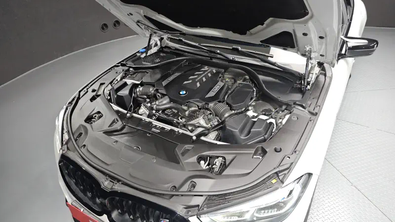 BMW 8-Series