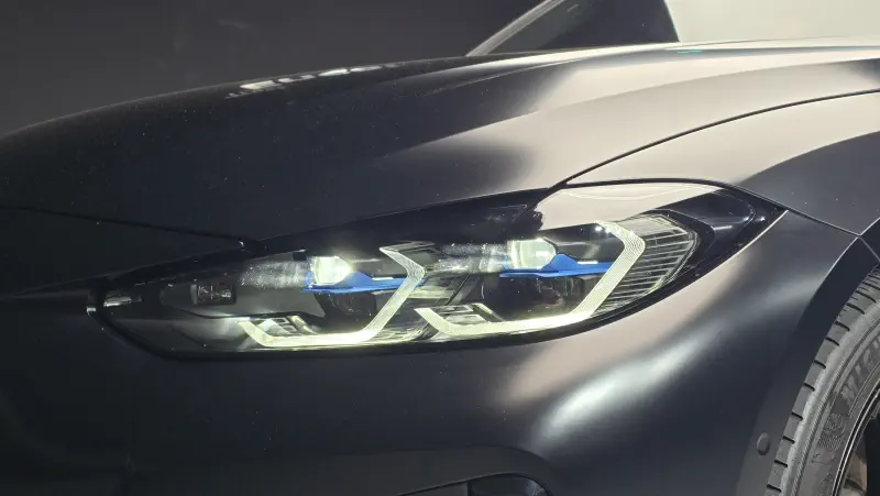 BMW i4
