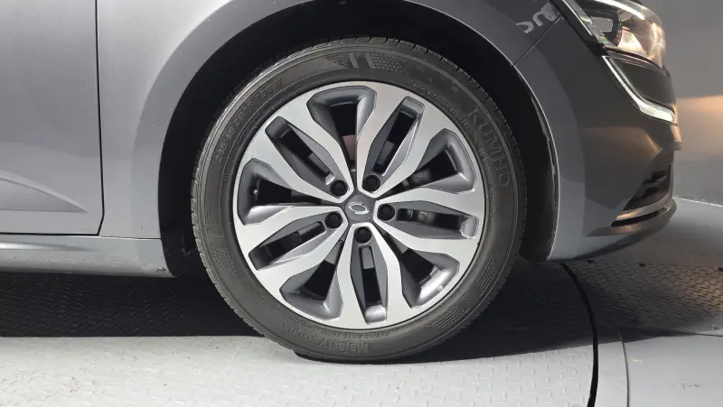 Renault Samsung SM6