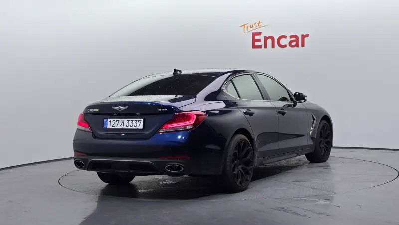 Genesis G70