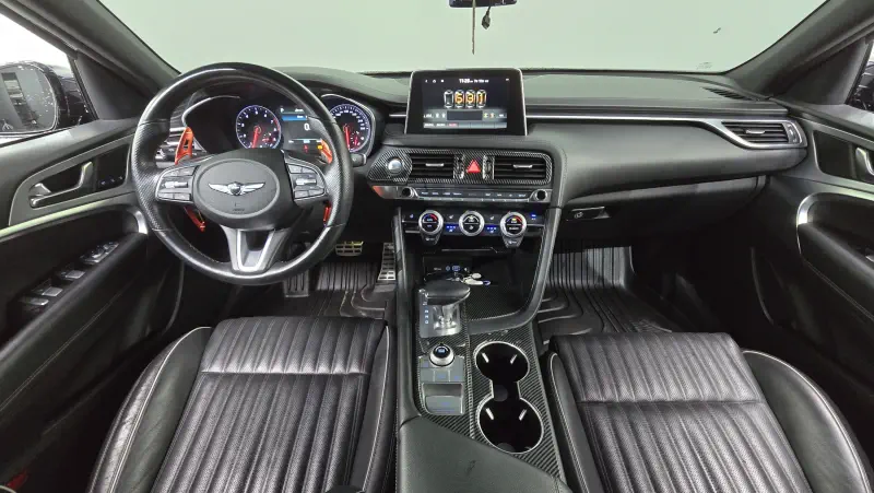 Genesis G70