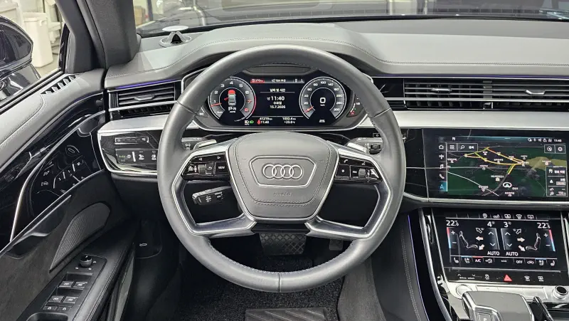 Audi A8