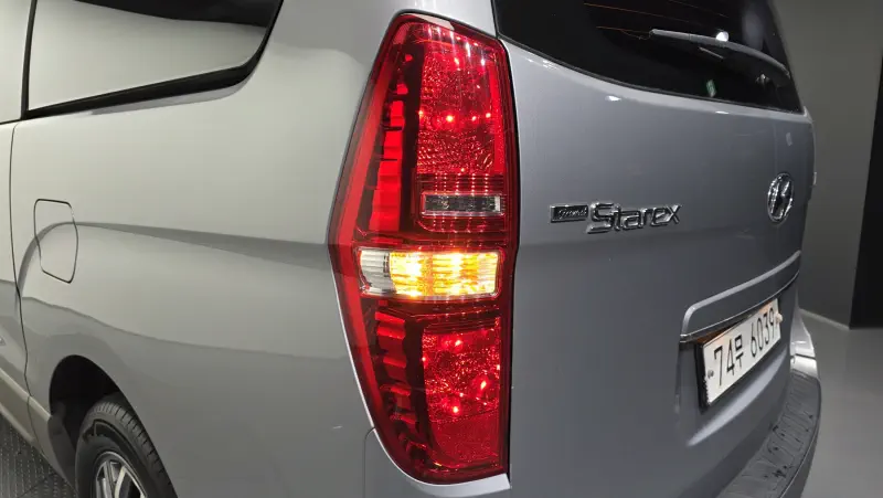 Hyundai Grand Starex