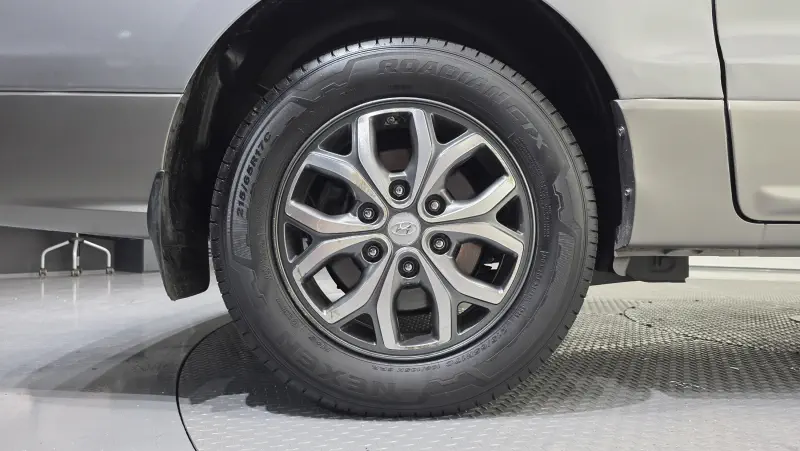 Hyundai Grand Starex