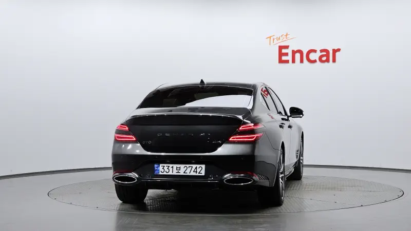 Genesis G70