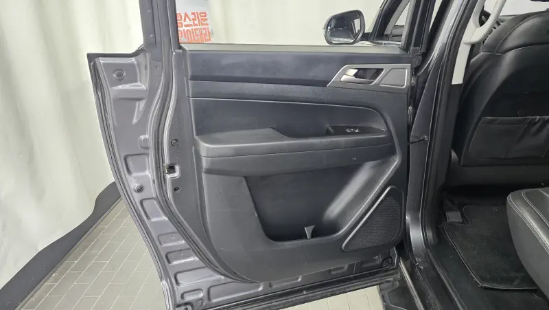 SsangYong Rexton Sports