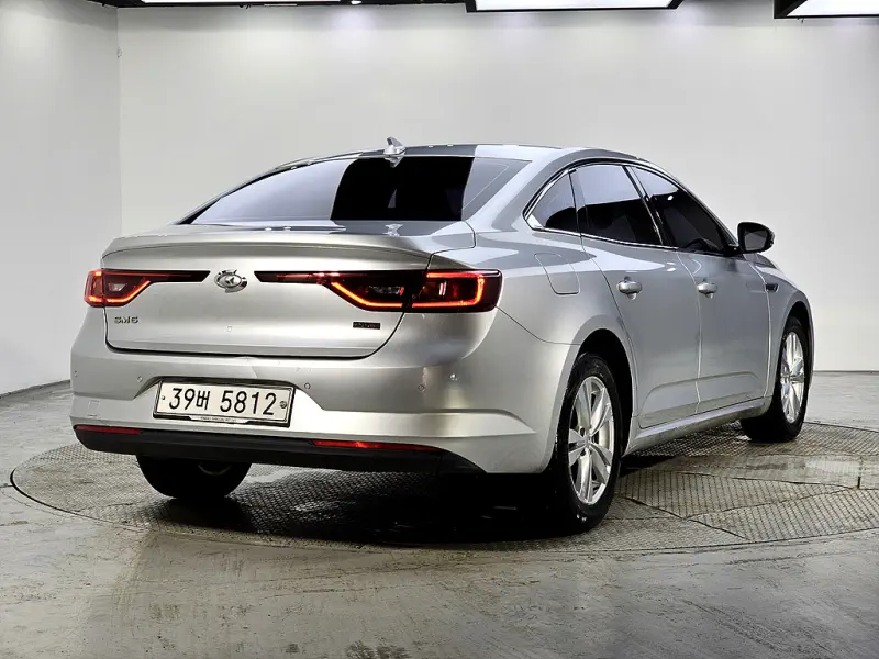 Renault Samsung SM6