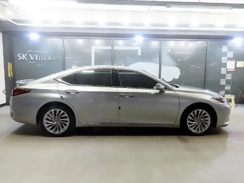Lexus ES300h