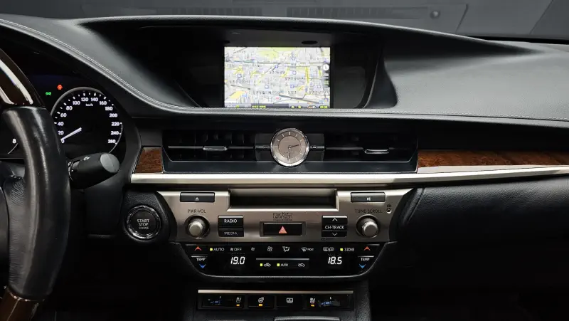 Lexus ES350