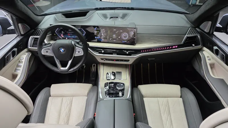 BMW X7
