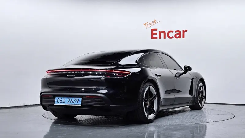 Porsche Taycan