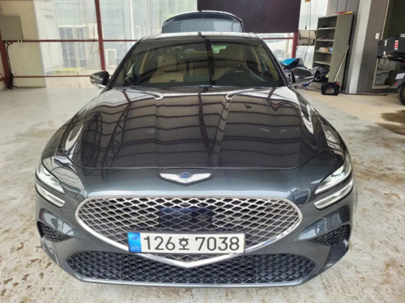 Genesis G70