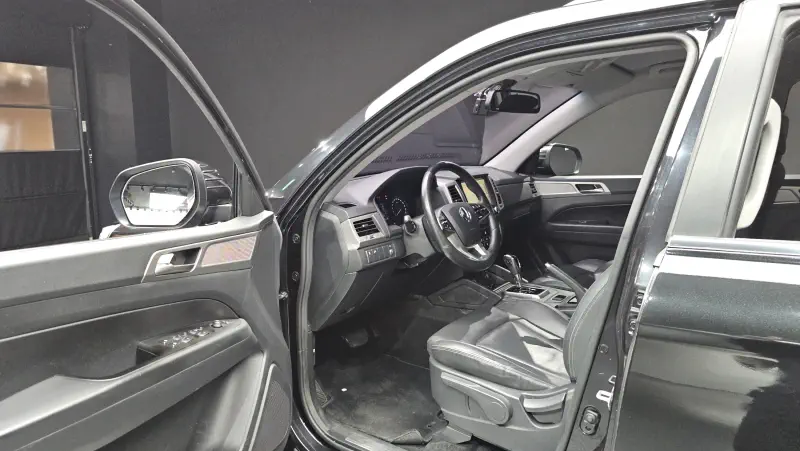 SsangYong Rexton Sports