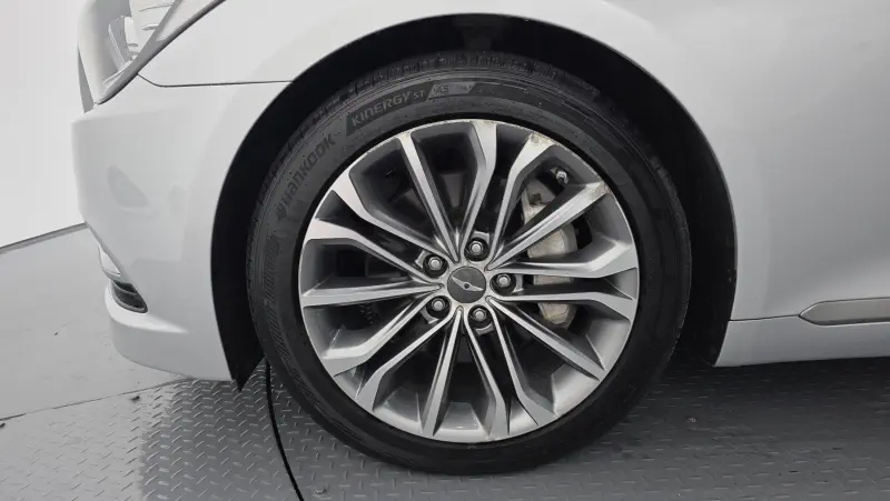 Hyundai Genesis