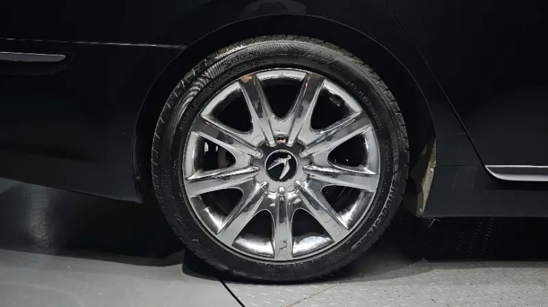 Hyundai Equus