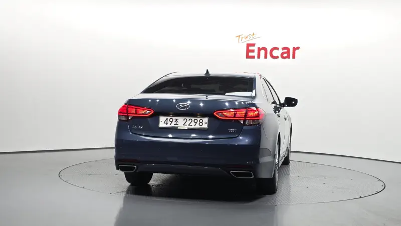 Hyundai Aslan