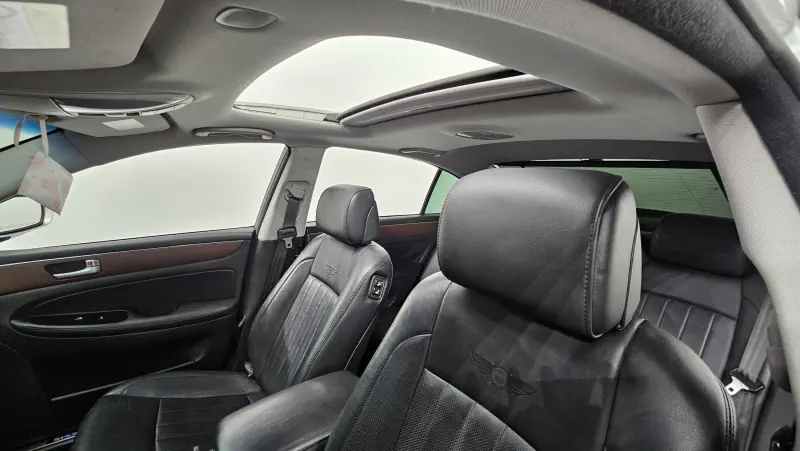 Hyundai Genesis