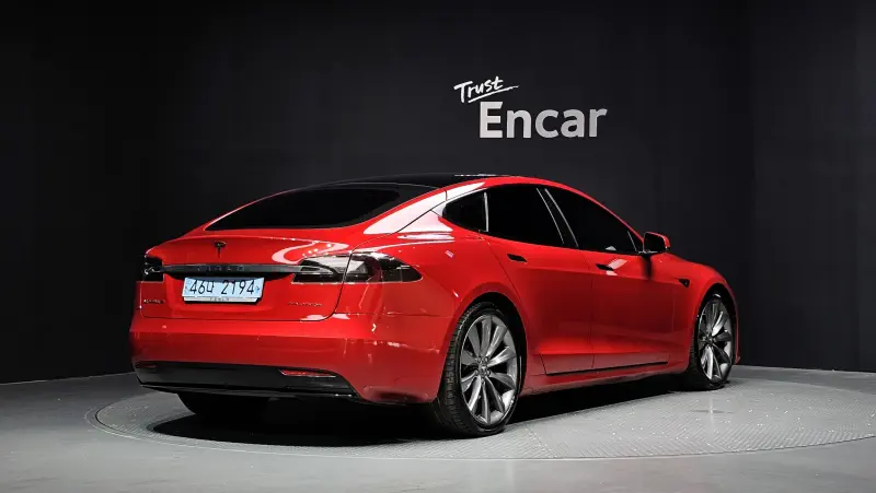Tesla MODEL S