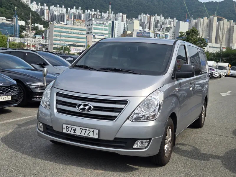 Hyundai Grand Starex