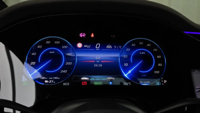 Mercedes-Benz EQS
