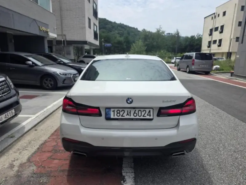 BMW 5-Series