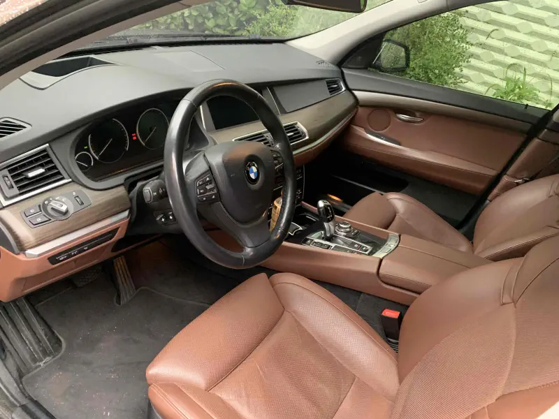 BMW 5-Series Gran Turismo