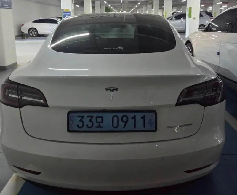 Tesla MODEL 3
