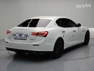 Maserati Ghibli