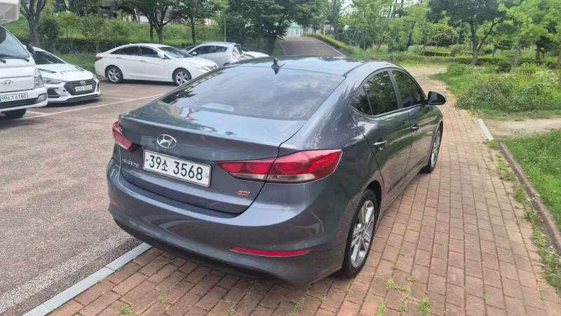 Hyundai AVANTE