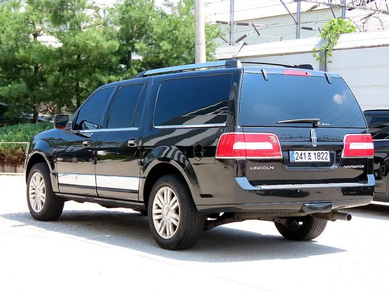 Lincoln Navigator