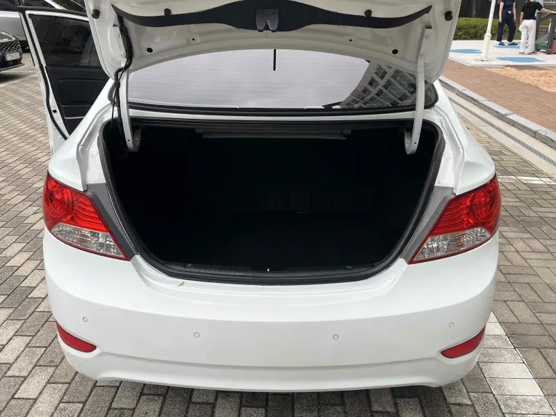 Hyundai Accent