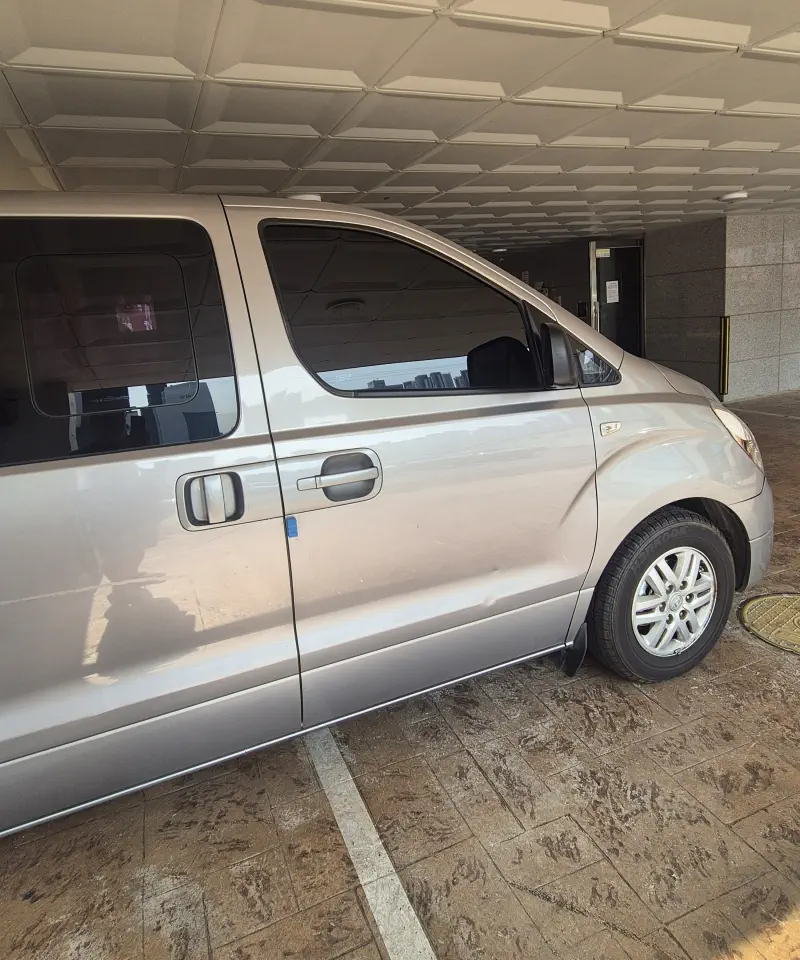 Hyundai Grand Starex
