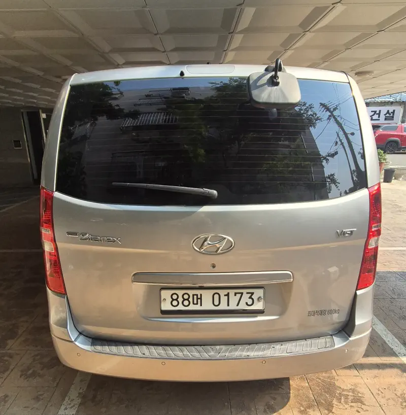 Hyundai Grand Starex