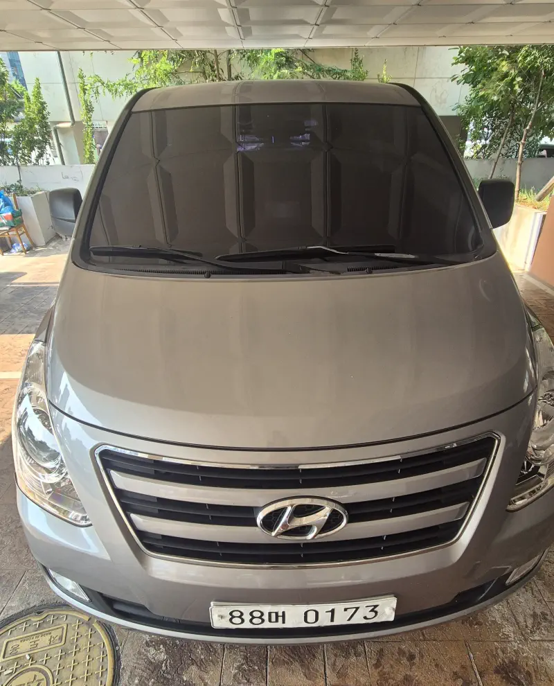 Hyundai Grand Starex