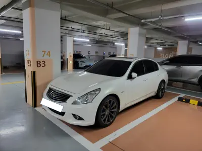 Infiniti G37