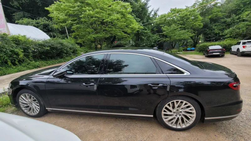 Audi A8