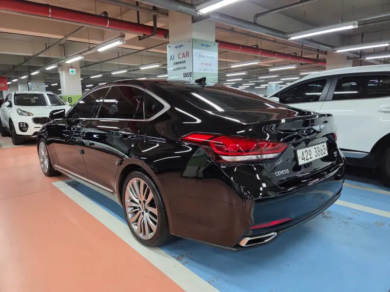 Hyundai Genesis