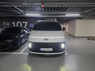 Hyundai Staria