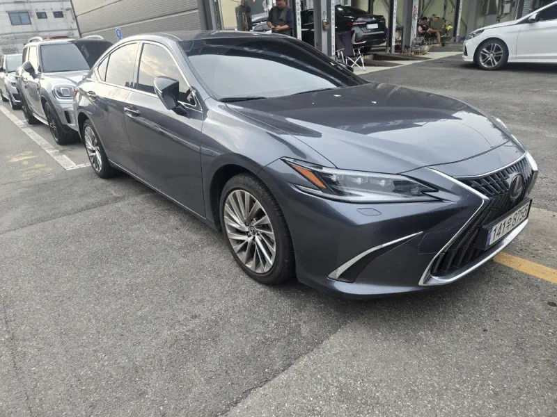 Lexus ES300h