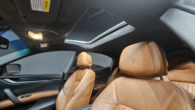 Maserati Ghibli