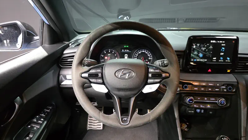 Hyundai Veloster
